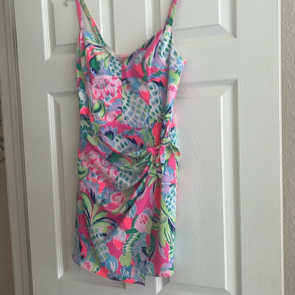 Lilly Pulitzer Scarlet Stretch Wrap Dress in ‘Multi raise the bar’ size 2